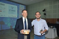 Vencedor do Green Chemistry Challenge Awards de 2018 ministra minicurso na UFSCar